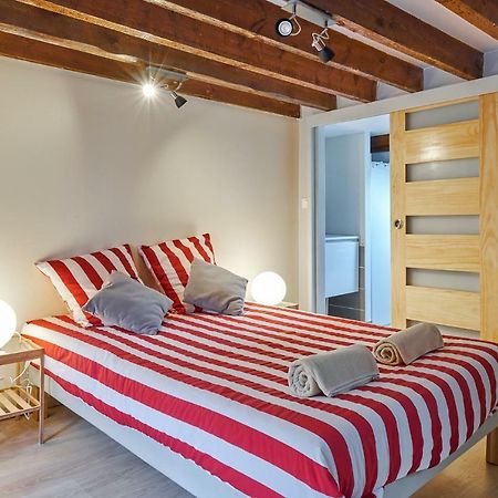 Le Saint Pierre, Atypique Au Coeur Du Centre Ville Appartamento Caen Esterno foto
